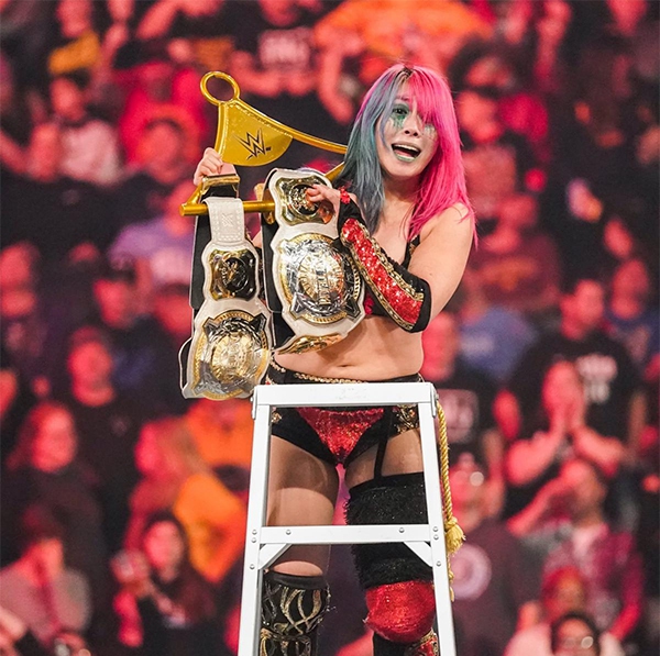 WWEのビッグイベント「TLC」のメインで勝利を飾った瞬間のアスカ (C)2019 WWE, Inc. All Rights Reserved.