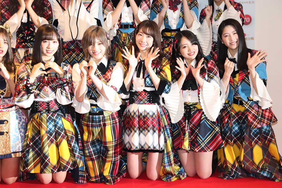 柏木由紀“さっしー”の衣装を着て「意気込み表現」　AKB48気迫込めて世界選抜で紅白へ