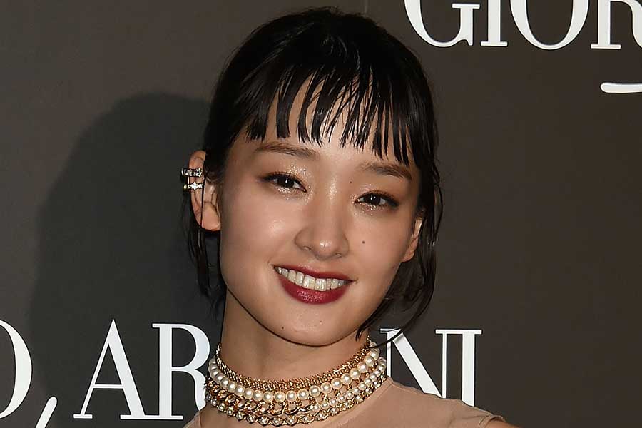 剛力彩芽の貴重な“ロングヘア私服ショット”に反響「オシャレ」「服も可愛すぎます」