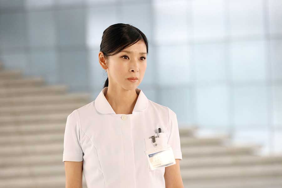 第2話では黒木瞳が14年ぶりの看護師役を演じる【写真：(C)フジテレビ】