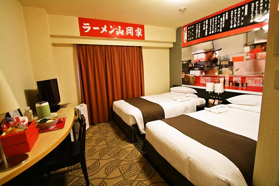 ホテルの部屋が「ラーメン山岡家」に大変身!?“異色コラボ”で「すすきのを盛り上げたい！」