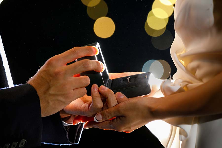 コロナ禍の結婚式　総額平均「292万3000円」は調査開始以来最低　ゼクシィ発表