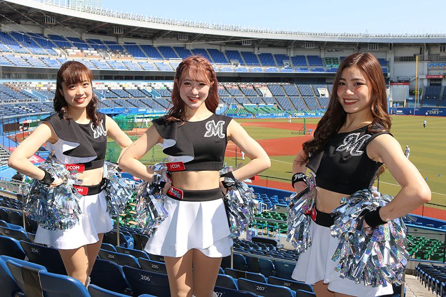 球団チアの魅力について語ってくれた「M☆Splash!!」の3人。左からHINA、YUKA、MANAMI【写真：安藤かなみ】