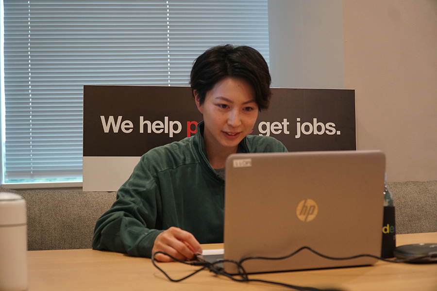 イベントに参加した滝沢ななえさん【写真：ENCOUNT編集部】