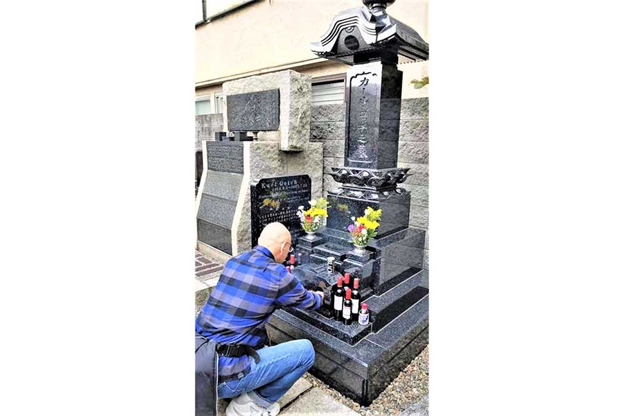 日本が大好きだった「プロレスの神様」カール・ゴッチさん　墓参りに訪れた弟子の前に現れた？