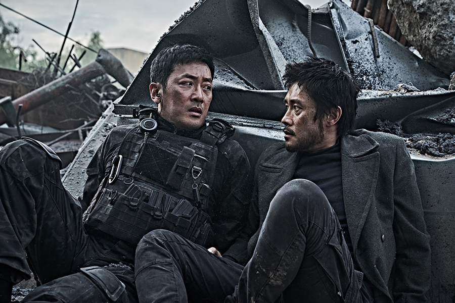 韓国3大俳優陣が豪華共演　「白頭山大噴火」　藤岡弘、「人間力の限界に立ち向かう映画」