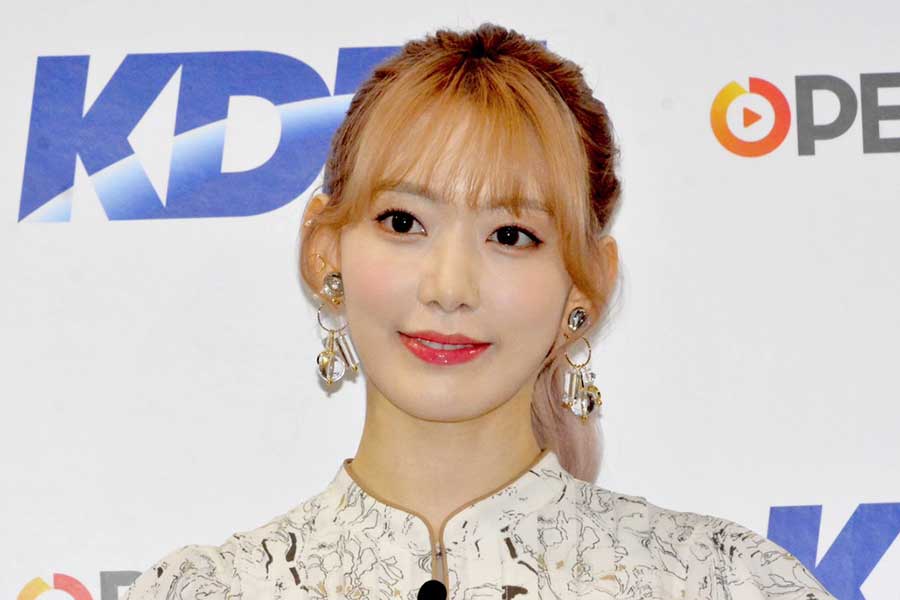 LE SSERAFIMが「KCON 2022 JAPAN」に出演　宮脇咲良が客席の本田仁美を発見　ファン「超能力」