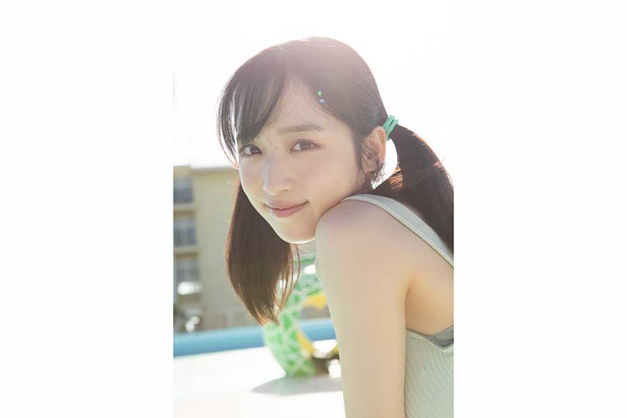 AKB48小栗有以が1st写真集発売　10代最後に水着カット解禁「素の顔が詰まっています」