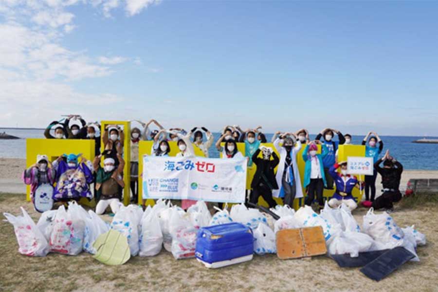 「コスプレde海ごみゼロ解放区」プロジェクトの清掃活動が行われた