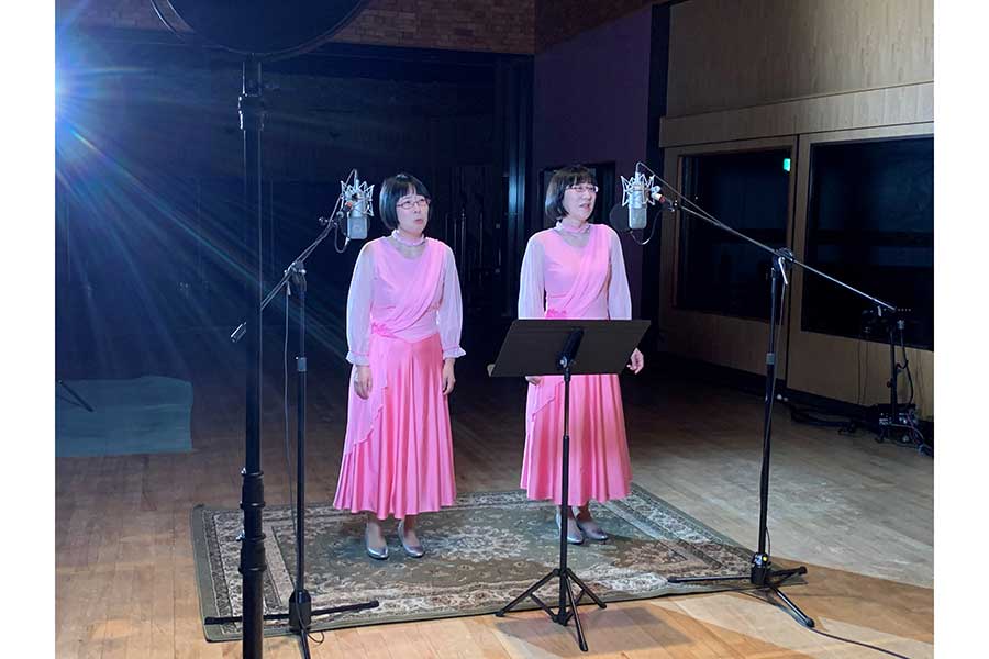 レコーディングを行う木村美穂（左）と渡辺江里子【写真：(C)NHK】