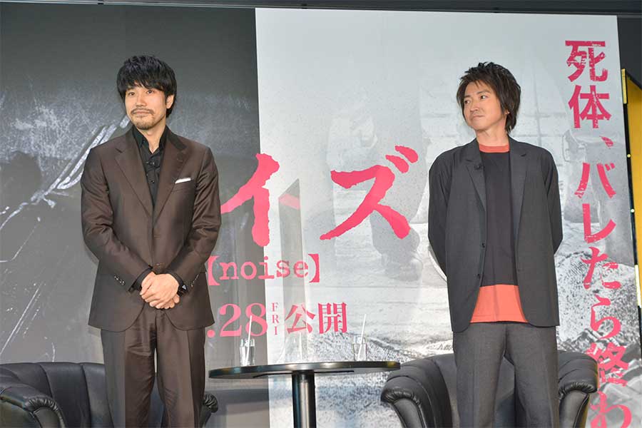 映画「ノイズ」のトークイベントに出席した松山ケンイチ（左）と藤原竜也【写真：ENCOUNT編集部】