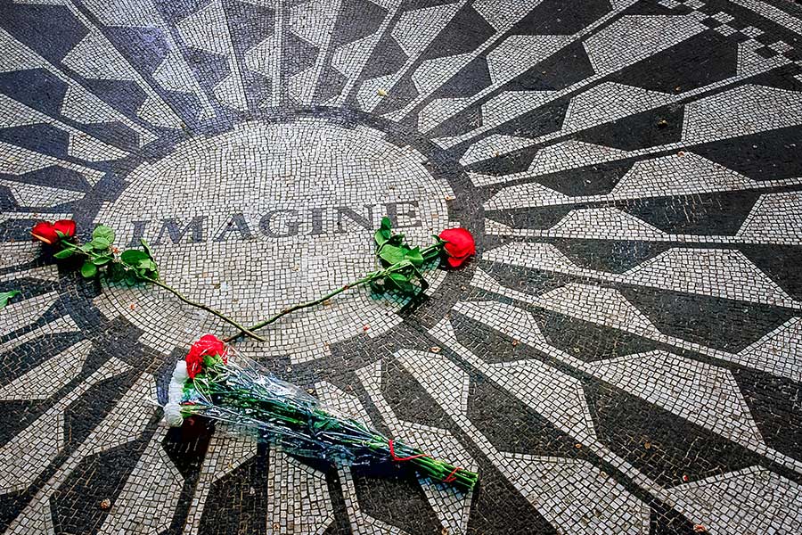 世界平和を願う往年の名曲、歌詞に込められた意味とは【写真：Getty Images】