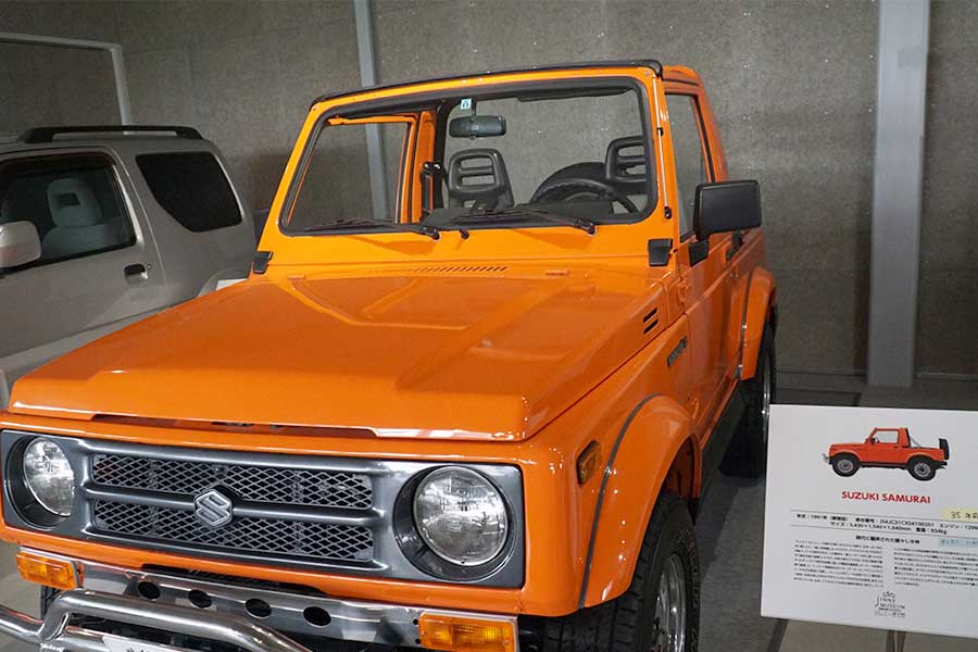 尾上茂さんのジムニーコレクションは“逆輸入”の車体もある【写真：ENCOUNT編集部】