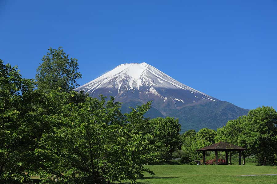 夏の富士登山、青天のときは美しいが…（写真はイメージ）【写真：写真AC】
