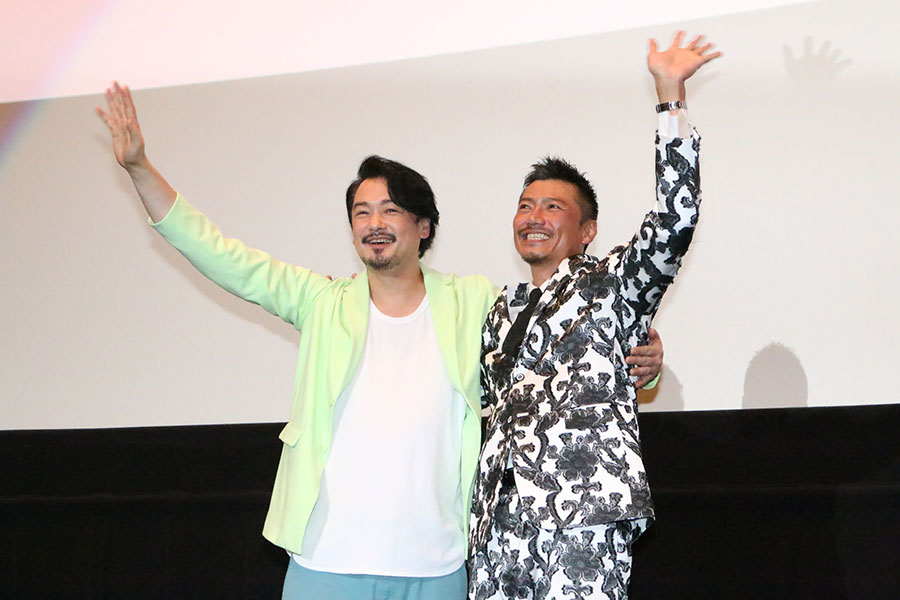イベントに登場した小田井涼平（左）と岩永洋昭【写真：ENCOUNT編集部】