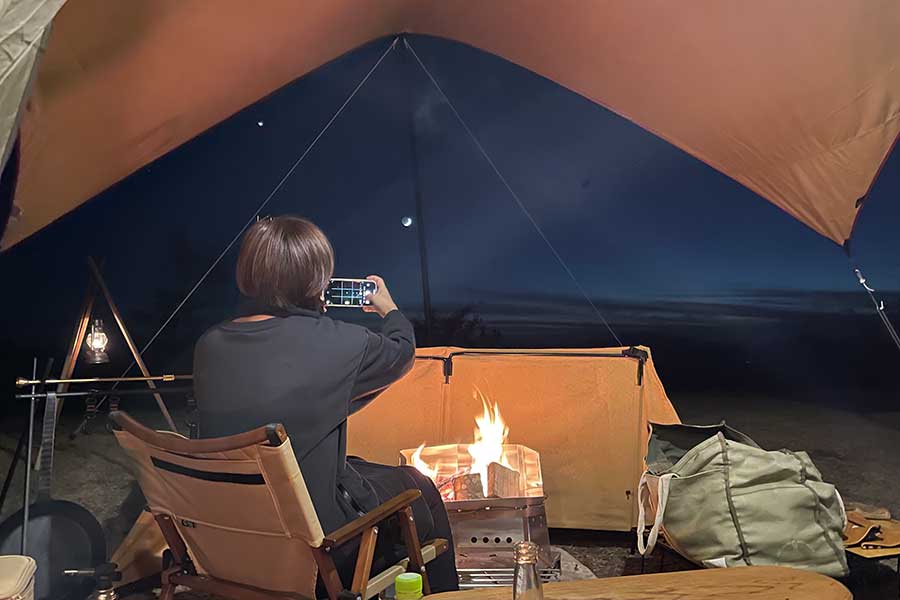 女性が安全にソロキャンプを楽しむための解決策とは（写真はイメージ）【写真：写真AC】