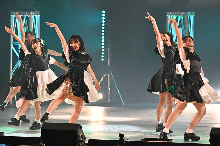 早稲田女子チームは敗者復活から奮闘　「愛」をテーマに“魅せ方”工夫【UNIDOL】