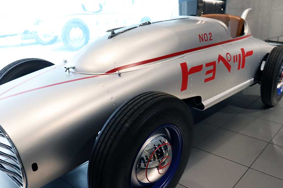 「トヨタ社員も存在知らなかった」幻の1台を再現…世界の伝説的レースカー集結した博物館