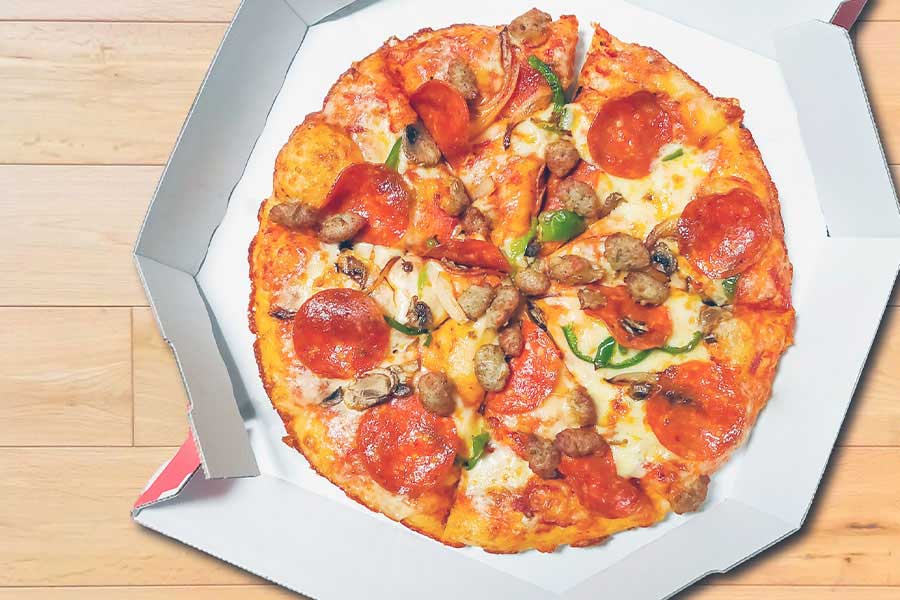 「食べ終わったピザの箱のごみの出し方」についてドミノ・ピザに聞いた（写真はイメージ）【写真：写真AC】