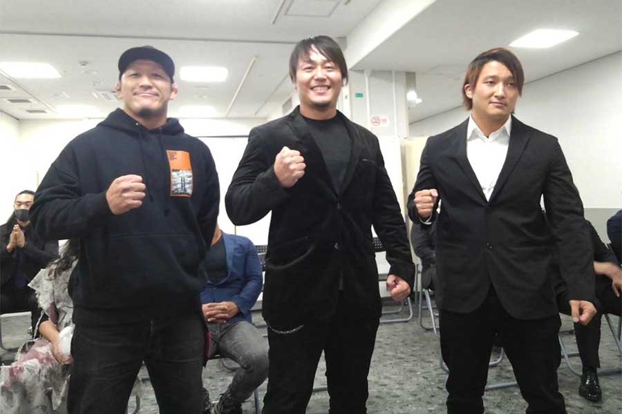 竹田誠志、HARASHIMA、石川勇希（左から）の「笑父血」が優勝候補【写真：柴田惣一】