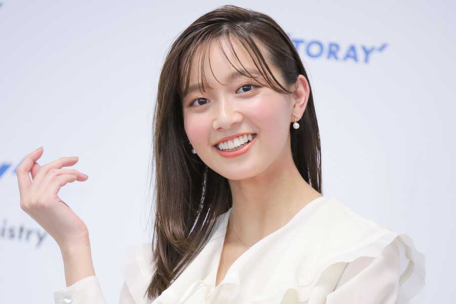 「2023年東レキャンペーンガール」の合同取材に出席した間瀬遥花【写真：ENCOUNT編集部】