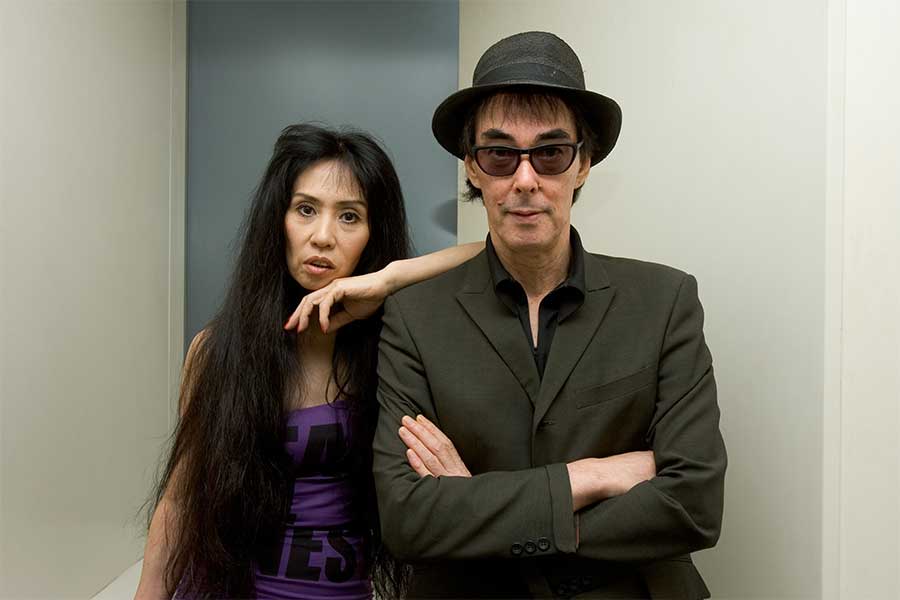 シーナさん（左）と鮎川誠さん（2006年撮影）【写真：本多元】