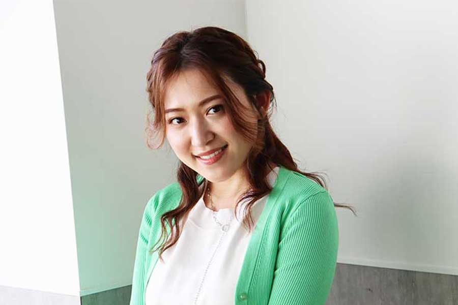 元AKB48人気メンバーが30歳に　内田眞由美が報告「相変わらずキレイ」「2児の母とは思えんスタイル」