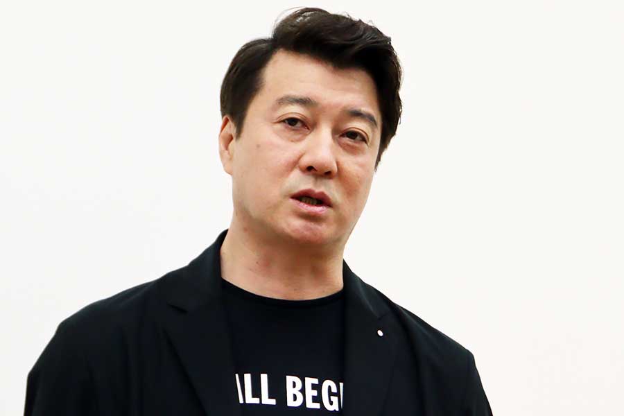 加藤浩次、“活動自粛に一転”小沢一敬の番組欠席理由を説明「MBSラジオさん側の判断なんですよ」