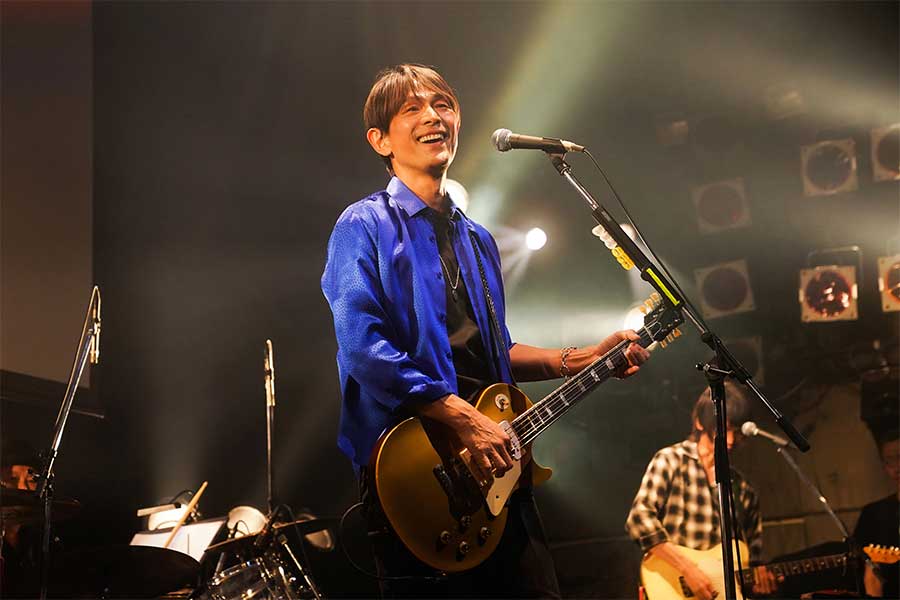 江口洋介、亡くなった仲間に捧げる35周年ライブ「そいつの分まで生きなくちゃいけねえ」