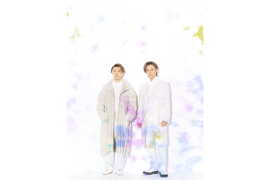 KinKi Kids、デビュー25周年コンサートが映像化　京セラドーム公演2日間の模様をミックスした完全盤