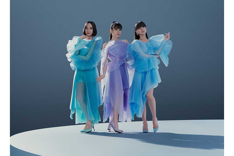 Perfume、『Moon』ダンスビデオが公開　予約特典クリアファイルのデザイン5種も解禁に