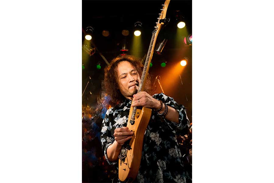 武藤敬司ら名レスラーの“入場テーマ”生み出したギタリスト、副業のつもりが「全部肥やしに」