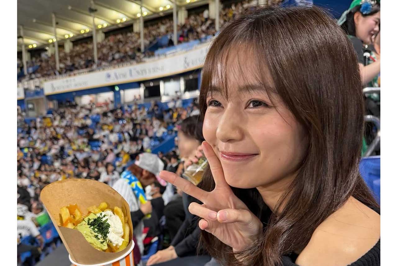 「こんな可愛い子が野球場いたら」　オフショルで現地観戦…杉浦みずきに注目「えっ!?阪神ファン？」