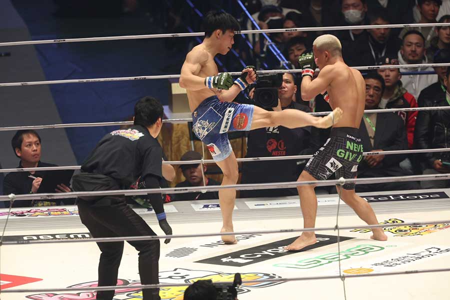 【RIZIN】“朝倉未来チャレンジ1期生”ヒロヤが修斗王者を2R・KO　師匠に感謝「地下から大みそか王者に」