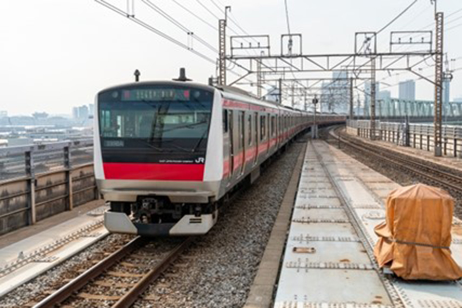 京葉線の快速は遠く内房・外房まで直通している（写真はイメージ）【写真：写真AC】