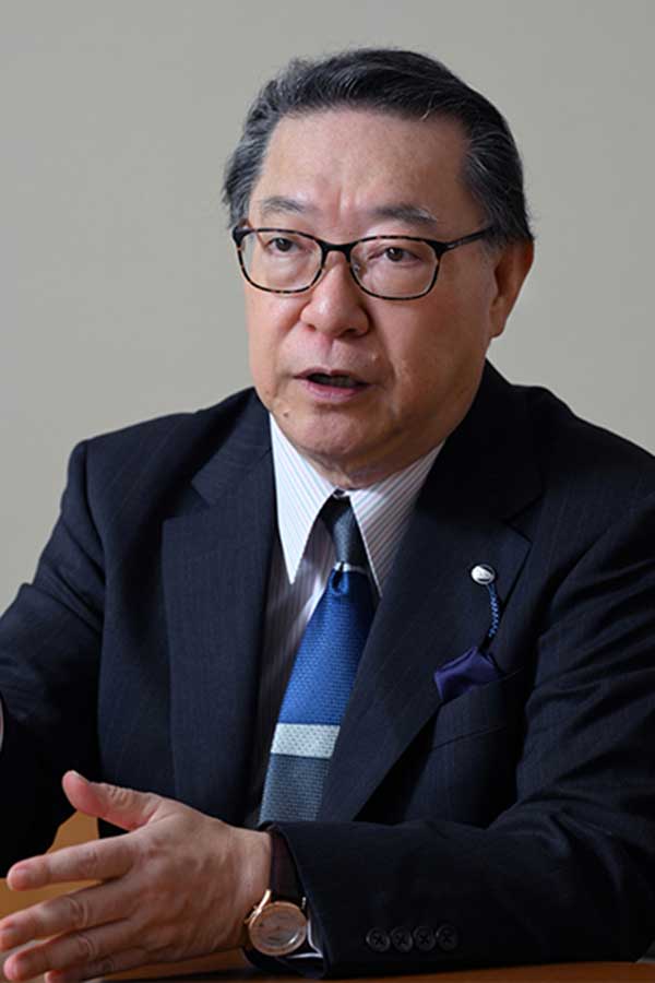 政治ジャーナリスト・角谷浩一氏