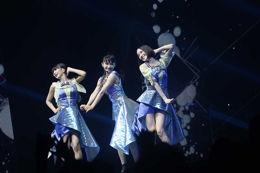 Perfume、初タイ公演でツアーファイナル　現地の大歓声に応える形で想定外のアンコールも