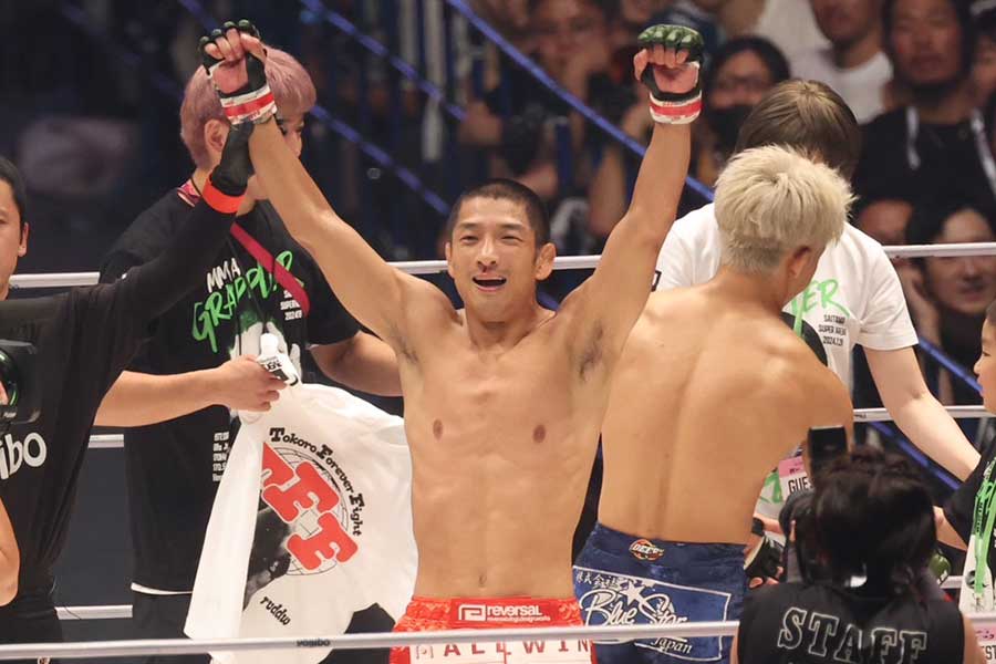 「超RIZIN.3」会場にまさかの“大物芸能人”　ネット仰天「いるとは笑」「おしゃれやな」