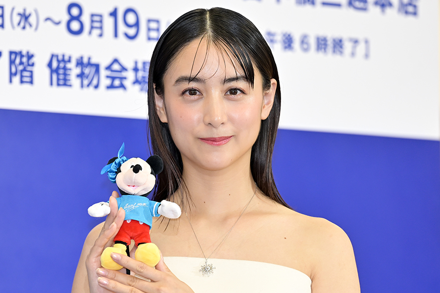 山本美月、イベント中のハプニングにサプライズ疑う「先月誕生日だったので」