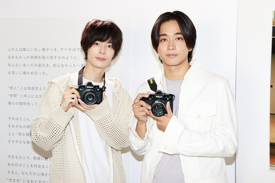 佐藤寛太＆塩野瑛久、写真展でカメラマン挑戦　被写体・町田啓太を絶賛「写真で一財産築こうかな」