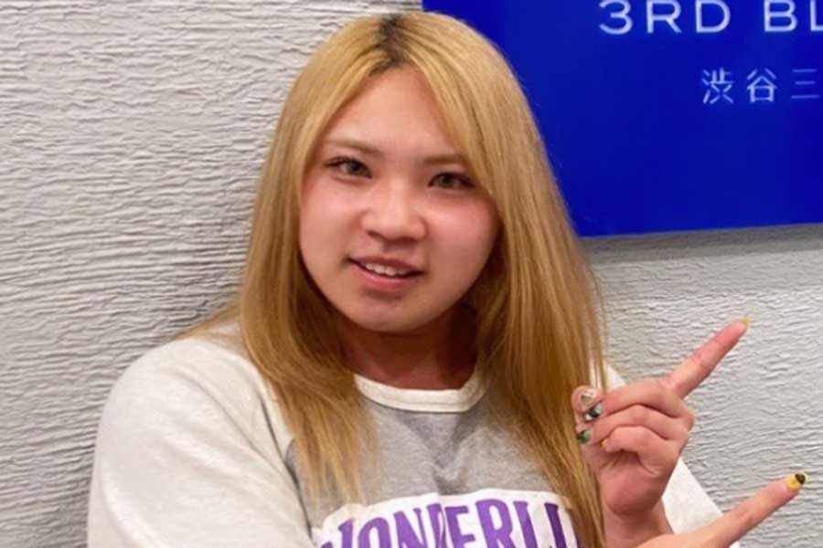 144cmの筋肉女子さくら、入浴中の“デカすぎる”後ろ姿にネット衝撃「身長2mの背中」「背中に羽がついてる！」