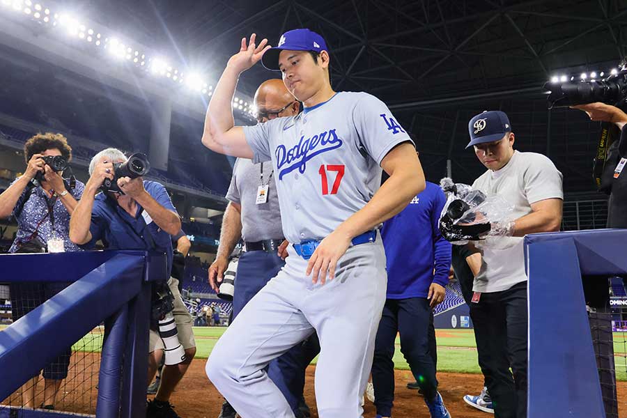 大谷翔平の「50-50」を達成に続く51号を打ったことが話題に【写真：ロイター】