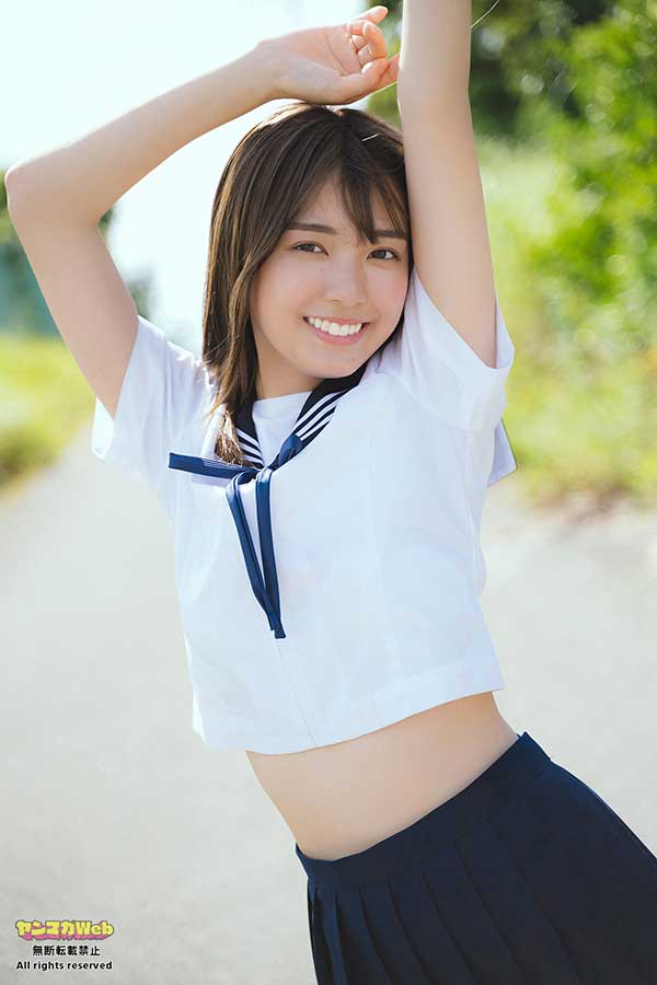 現役女子高生の女優・堀口真帆がグラビアで注目