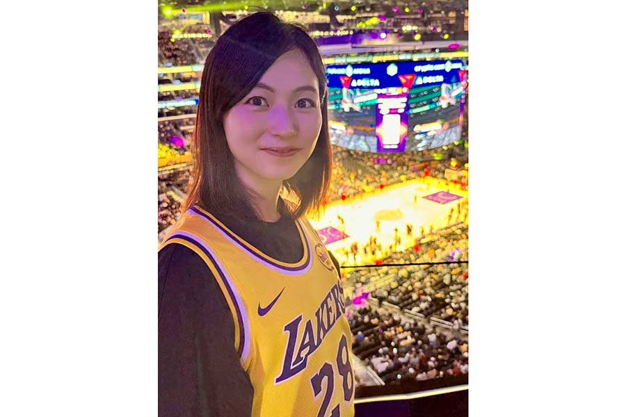 ロス移住31歳女性アナ、NBA観戦で驚きの出費　駐車代に…スプライト1366円