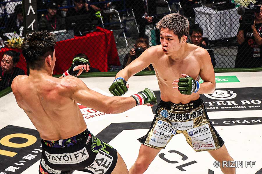 【RIZIN】18歳の超新星・秋元強真、“怪物くん”を圧倒　デビュー7連勝「これからオレについてきて」