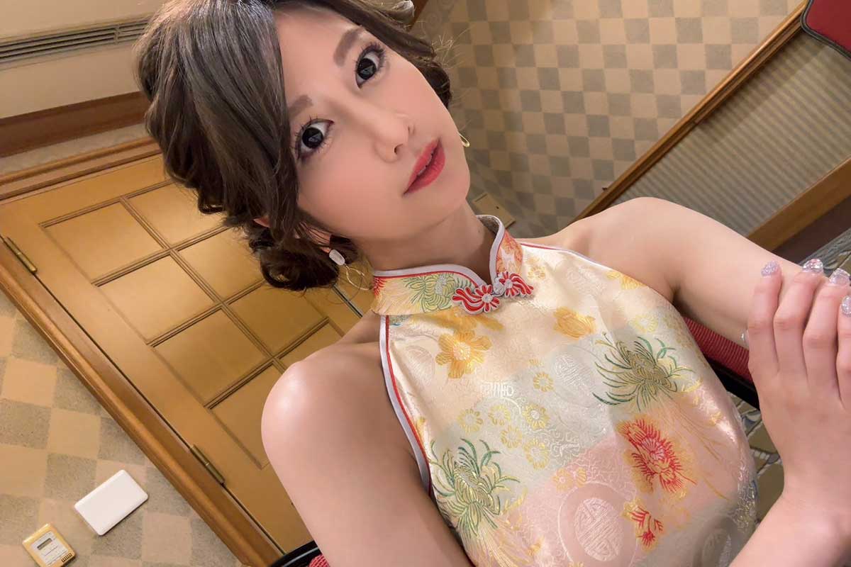 グラビア話題の瀧山あかねアナ、太もも“チラリ”のチャイナ服姿に「良い女感」「スタイル抜群」の声