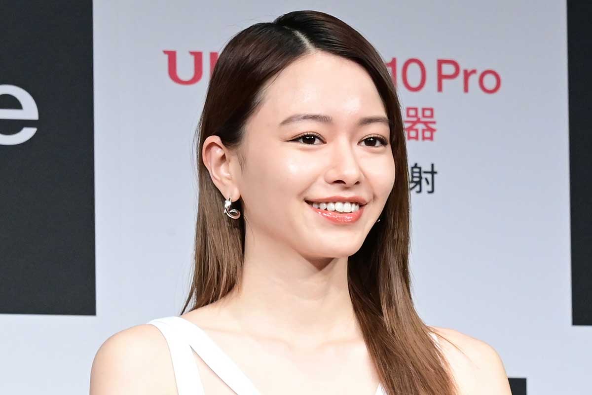 山本舞香、引き締まった“美ボディ”にファン悶絶「くびれヤバすぎ」「なんちゅうスタイル」