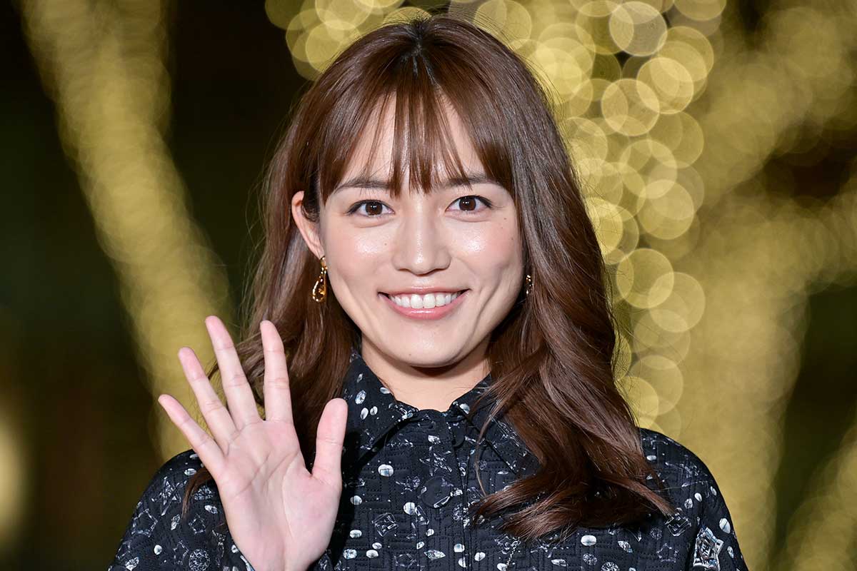 川口春奈、人気俳優の膝枕で2時間熟睡　初共演で明かされた親密エピソード