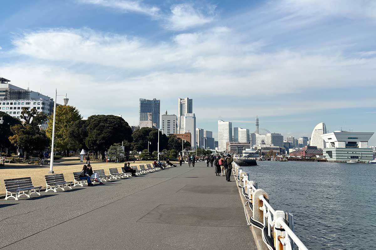 観光客に人気の山下公園をはじめ横浜市のすべての公園が4月から全面禁煙となる【写真：ENCOUNT編集部】