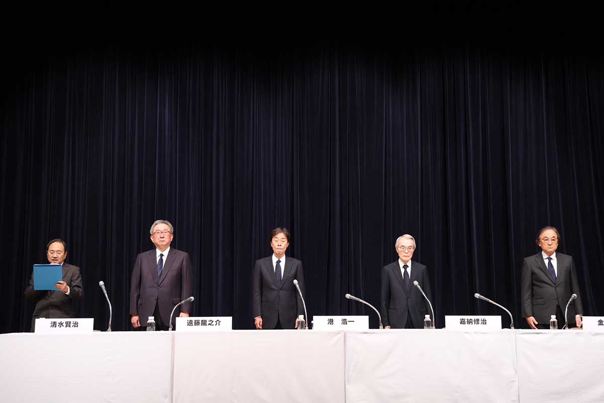 「やり直し会見」を行ったフジテレビ経営陣【写真：山口比佐夫】